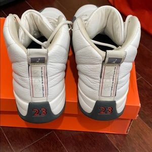 Jordan 12 flint grey